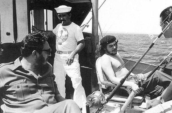  Че Гевара и Фидель Кастро на рыбалке: они действительно хорошо ладили между собой