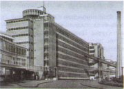 Фабрика в Роттердаме Арх. И. А. Бринкман и др. 1928—1930 гг. Фабрика в Роттердаме Арх. И. А. Бринкман и др. 1928—1930 гг.
