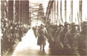 Немецкие войска переходят через Рейн у Кёльна Немецкие войска переходят через Рейн у Кёльна