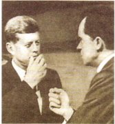Дж. Кеннеди (слева) и Р. Никсон во время предвыборной кампании Дж. Кеннеди (слева) и Р. Никсон во время предвыборной кампании