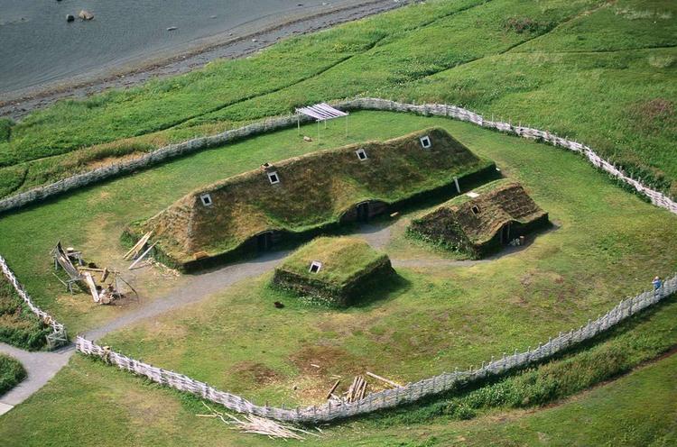  Реконструкция землянок викингов на острове Ньюфаундленд