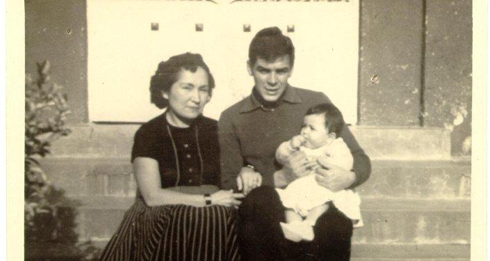  Эрнесто Гевара, Ильда Гадеа и их дочь