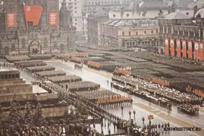 В 1945 году в Москве состоялся исторический Парад Победы советских воинов-победителей