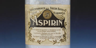 В 1899 году в Германии впервые поступил в продажу аспирин