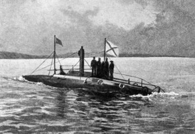 В 1906 году Николай II подписал указ о создании в России подводных лодок
