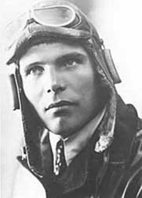 В 1899 году родился знаменитый полярный летчик Михаил Водопьянов