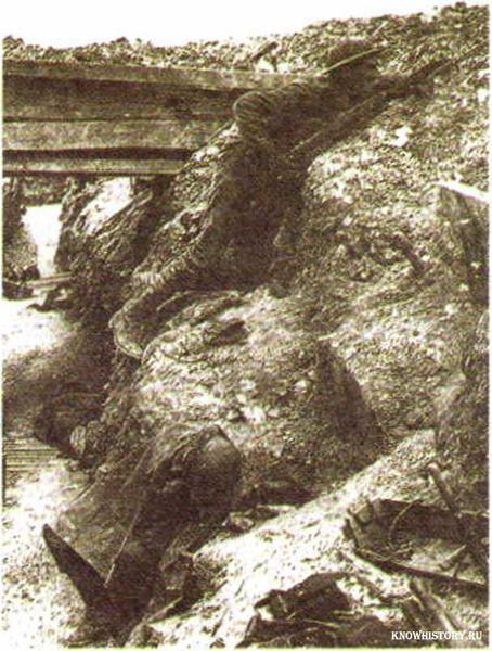 Британские солдаты в захваченном окопе. Битва на реке Сомме Июль 1916 г.