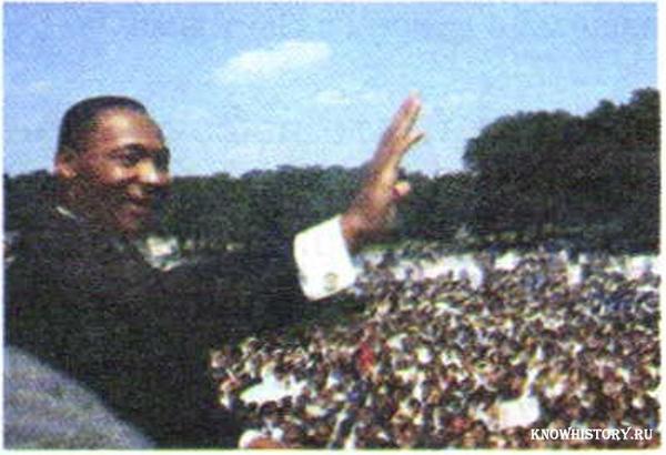 ​​​​​​​М. Л. Кинг во время демонстрации