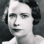 8 ноября в 1900 году родилась американская писательница Маргарет Митчелл