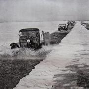 В 1942 году Ладожская ледовая трасса была официально закрыта